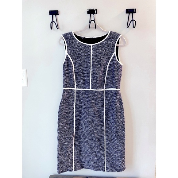 Lafayette 148 New York Dresses & Skirts - Lafayette 148, Women’s Size 12 Black White midi mini tweed dress